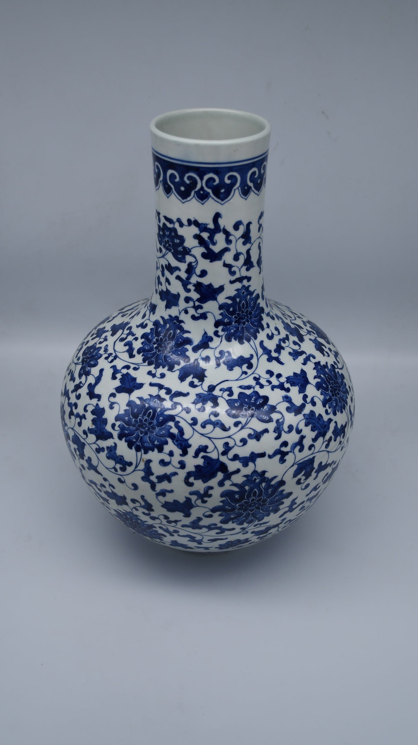 Blue and white porcelain 007